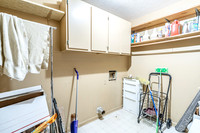 18 Wellington Way SG-5