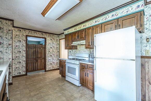 838 Pleasant Hope-15