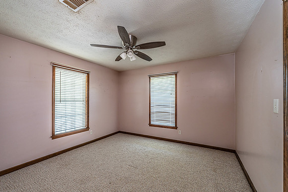838 Pleasant Hope-21