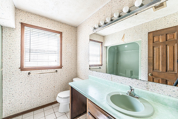 838 Pleasant Hope-23