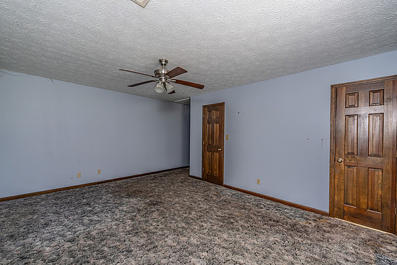 838 Pleasant Hope-27