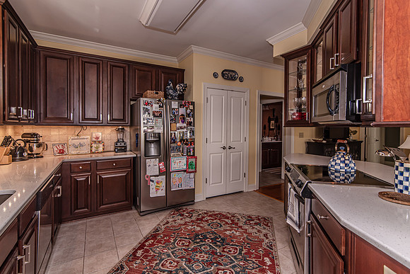 205 Maplecrest -7