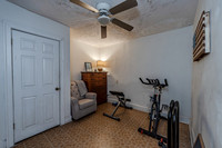 614 Briarwood Circle-10
