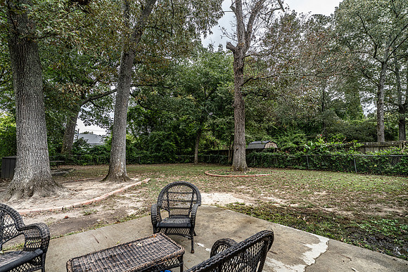 614 Briarwood Circle-15