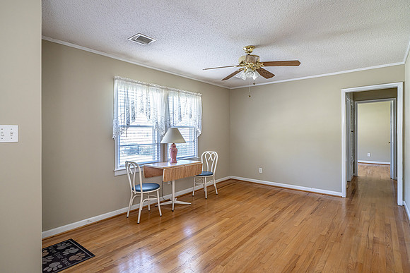 135 Benton-6