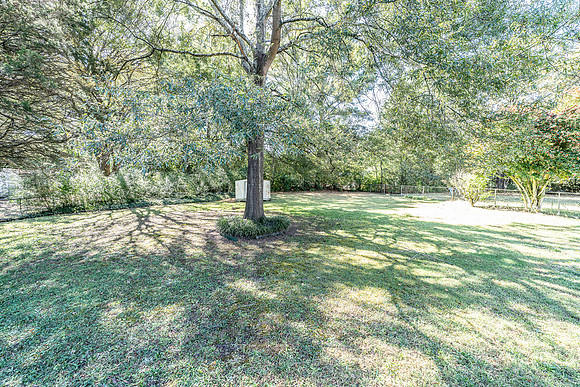 135 Benton-3