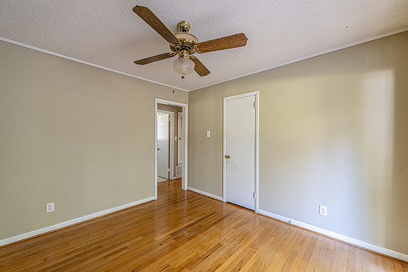 135 Benton-1