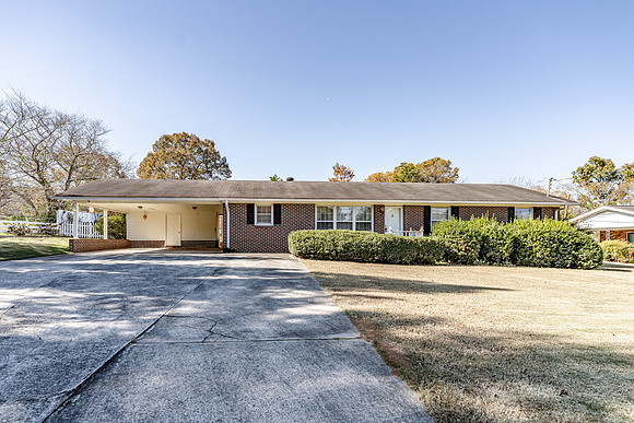 1102 Old Rockmart-37