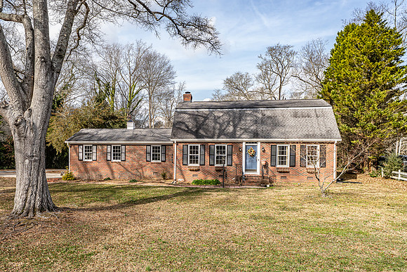 227 W Lakeshore IHC-1