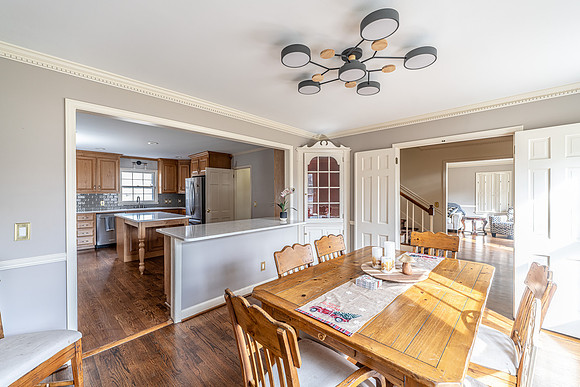 227 W Lakeshore IHC-13
