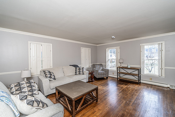 227 W Lakeshore IHC-19