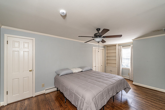 227 W Lakeshore IHC-26