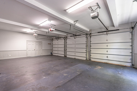 320 E 3rd SG-25