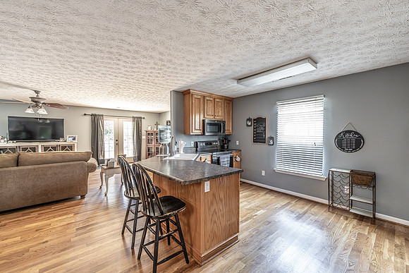 530 Pleasant Valley-13