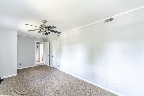 302 East Valley-12