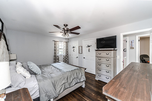 302 East Valley-26