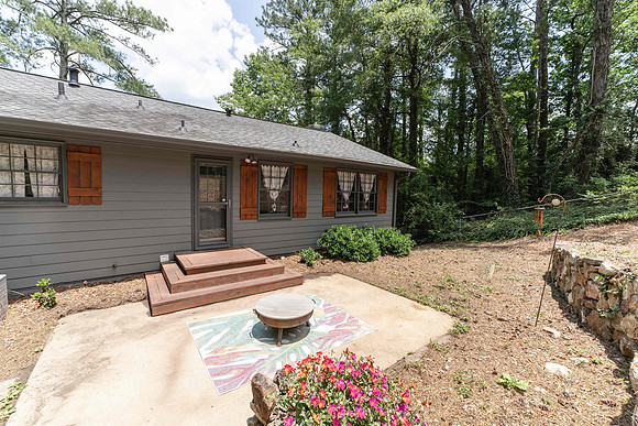302 East Valley-31