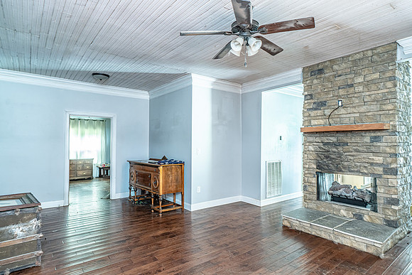 5226 Cedartown Hwy-18