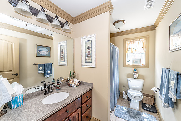 225 Meadow Lakes-27
