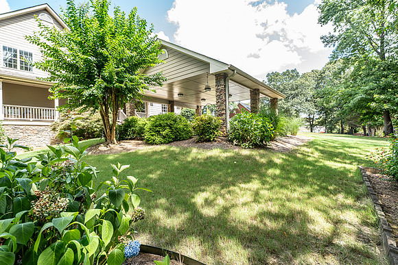 225 Meadow Lakes-38