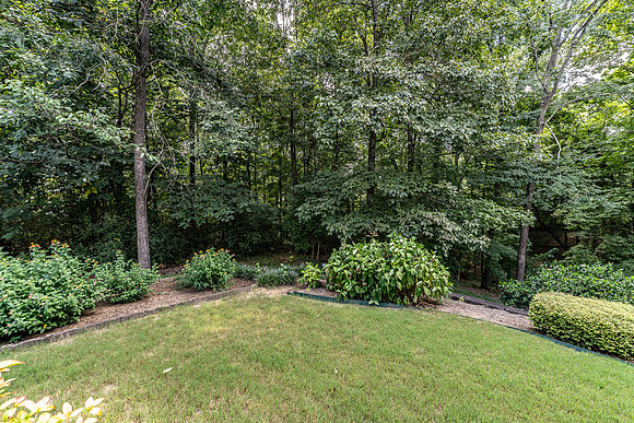 225 Meadow Lakes-40