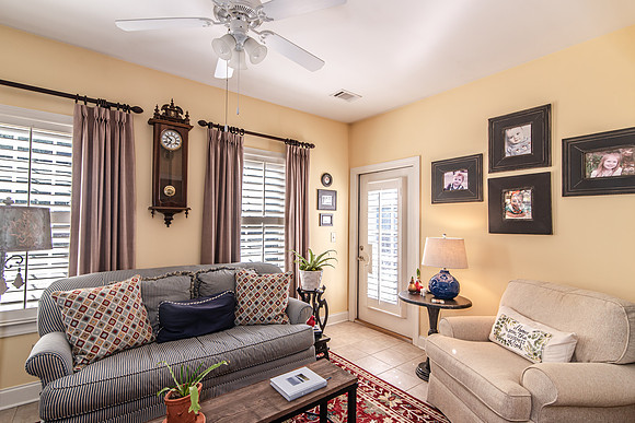 205 Maplecrest -11