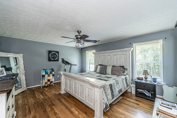530 Pleasant Valley-20