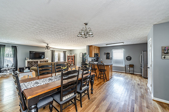 530 Pleasant Valley-12