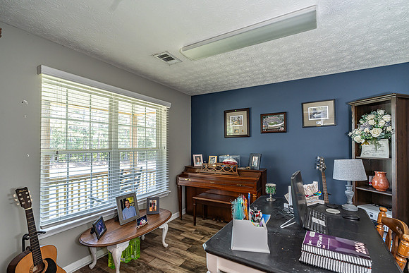 530 Pleasant Valley-5