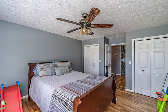 530 Pleasant Valley-9