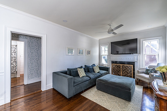 1115 Park Blvd-5