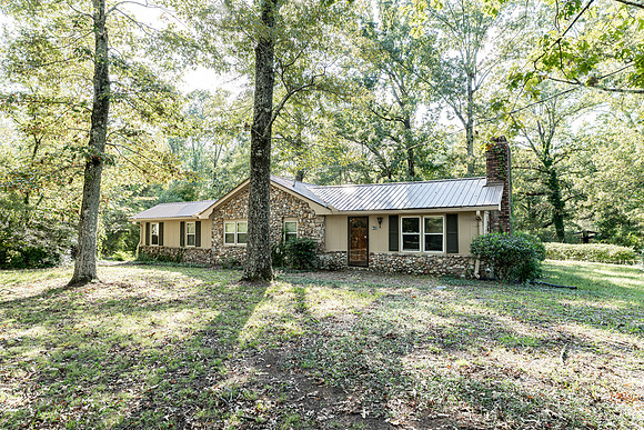 643 Old Summerville-1