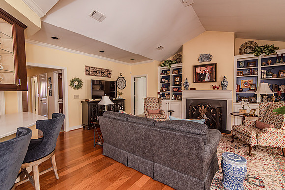 205 Maplecrest -5