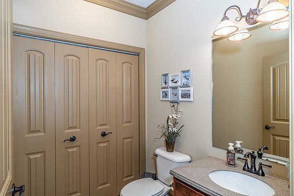 225 Meadow Lakes-22