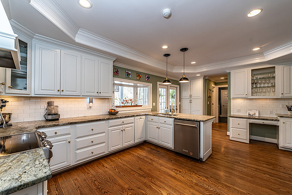 10 Rivermont-26