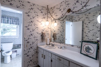 18 Wellington Way SG-12