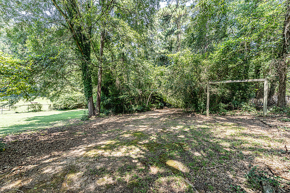 18 Wellington Way SG-22