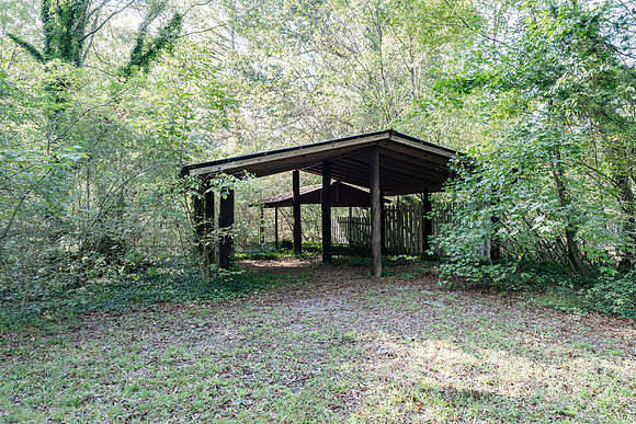 643 Old Summerville-12