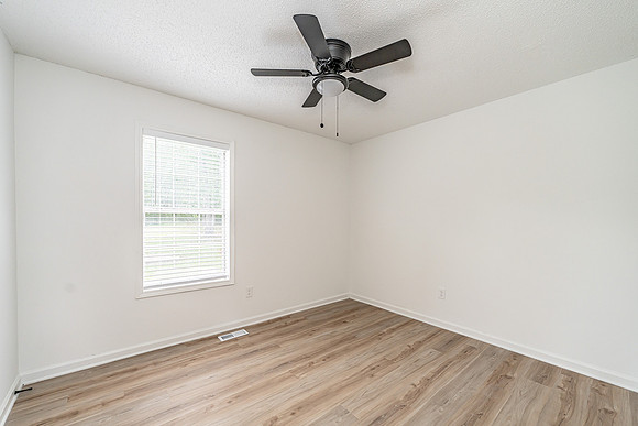 13 North Ridge Court-20
