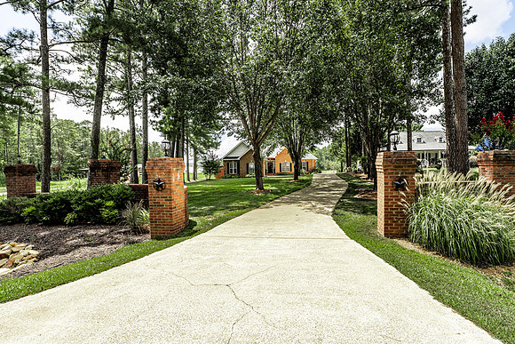 1590 County Road 136 SG-53