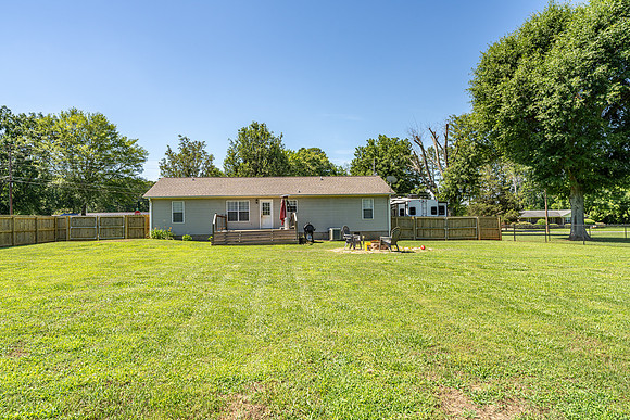 27 Fernwood-21