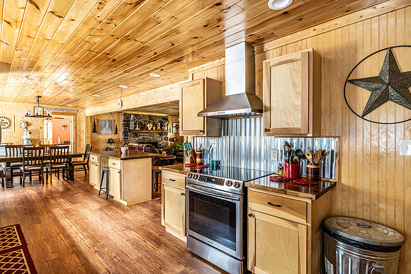 1297 Old Summervilee-13